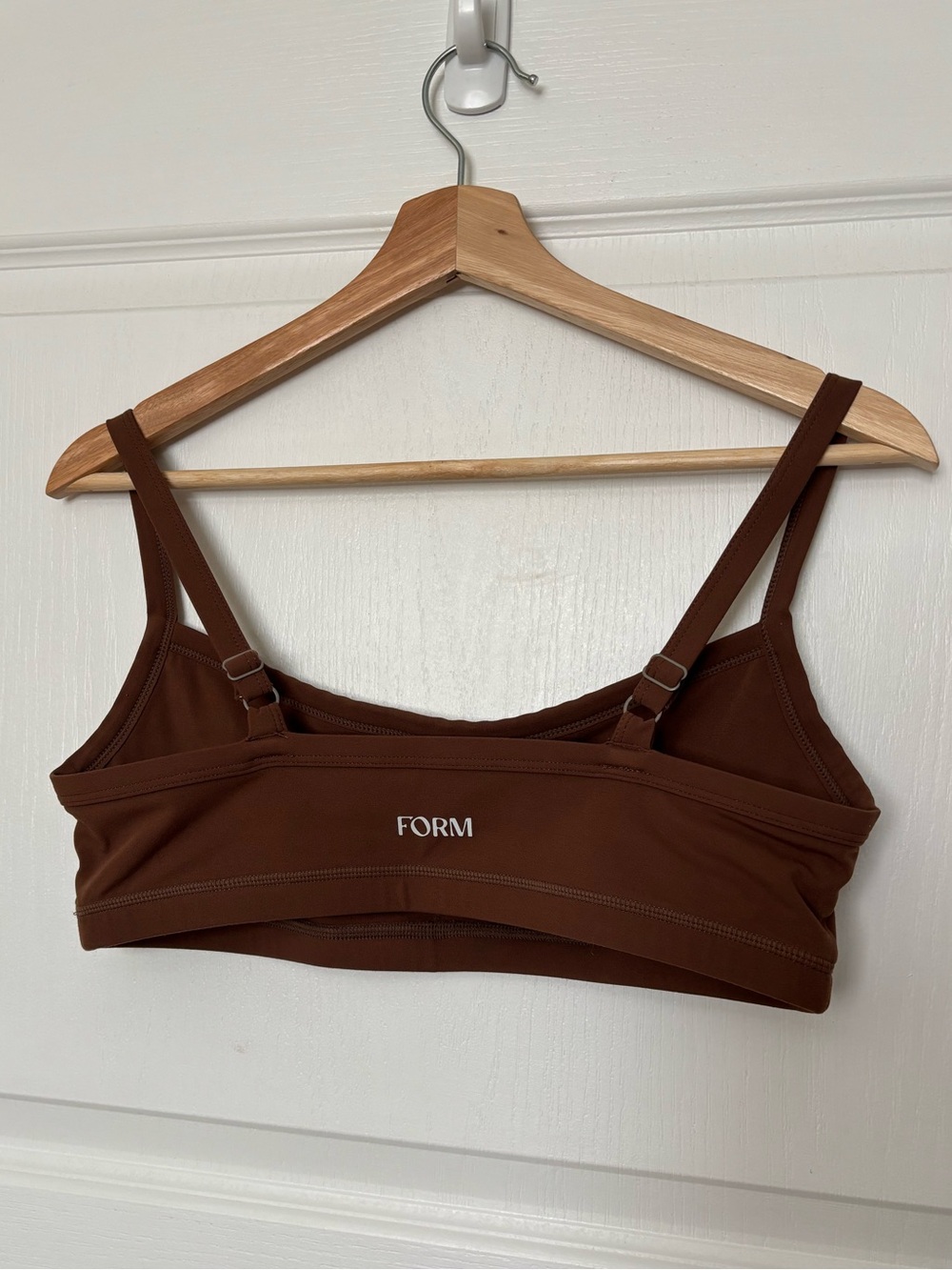 FORM Activewear Set - Picture 4 of 9